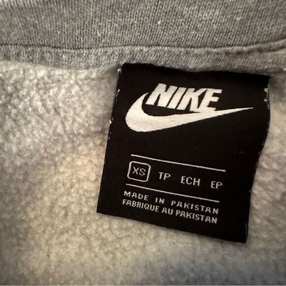 Nike Essential Fleece Crop Crewneck Sweatshirt - Picture 4 of 6